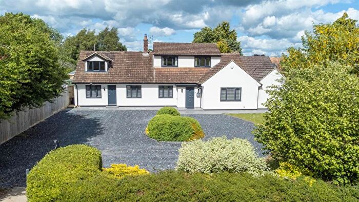4 Bedroom Detached House For Sale In Kingway View, Corston, SN16