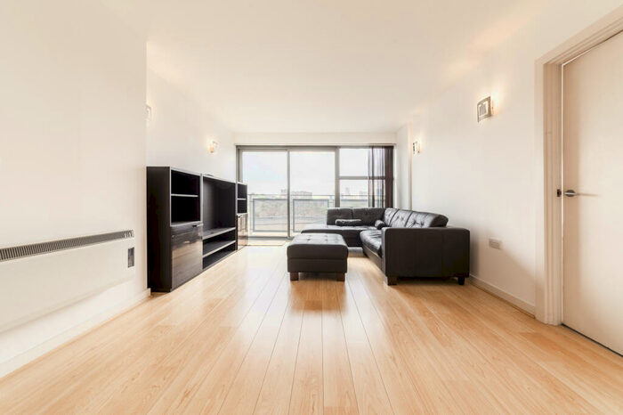 2 Bedroom Apartment To Rent In California Buidling, Deals Gateway, Deptford, London, SE13