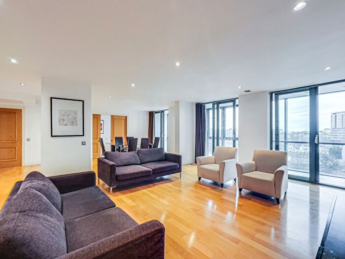 3 Bedroom Flat To Rent In Sheldon Square, Paddington, London, W2