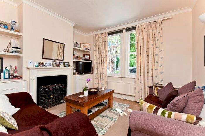 1 Bedroom Flat To Rent In Montefiore Street, Battersea, London, SW8