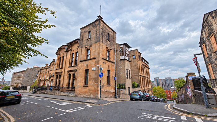 3 Bedroom Flat To Rent In Garnet Street, Garnethill, Glasgow, Glasgow City, G3