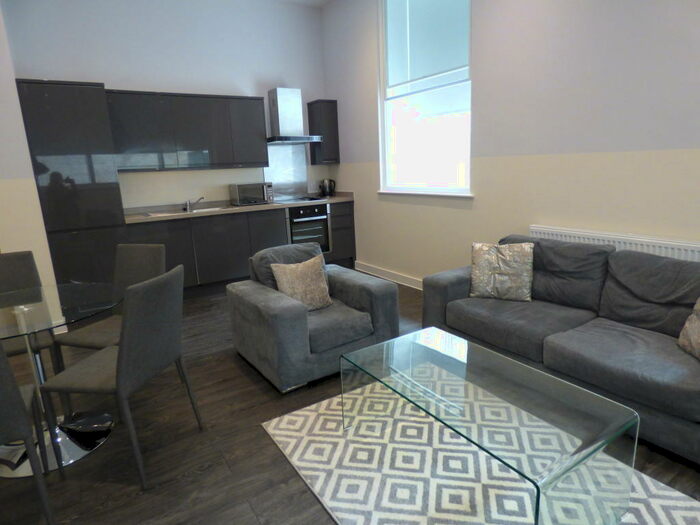 2 Bedroom Apartment To Rent In Orleans House, L3