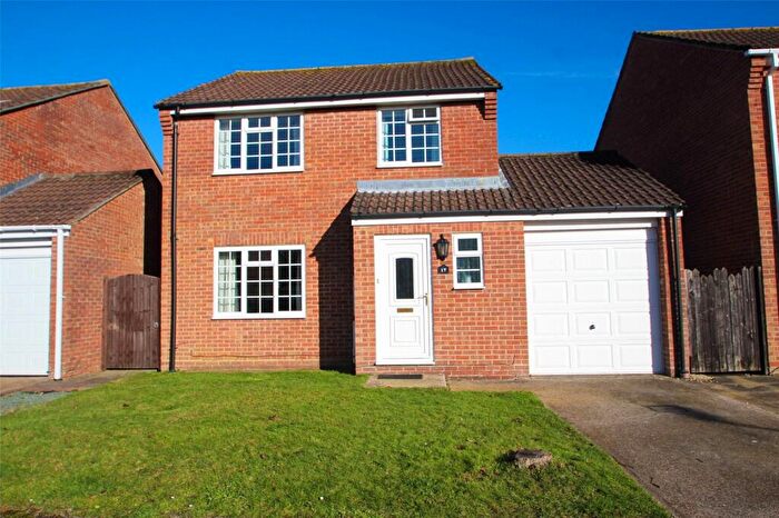 3 Bedroom Detached House For Sale In Abbeyfields Close, Netley Abbey, Southampton, Hampshire, SO31