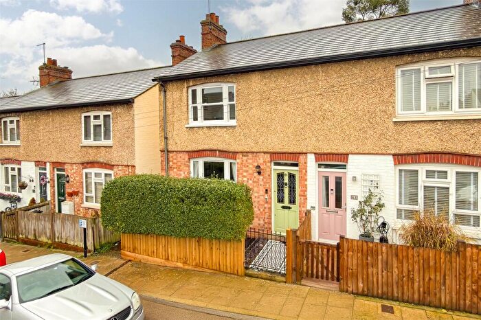 2 Bedroom End Of Terrace House For Sale In Folly Avenue, St. Albans, Hertfordshire, AL3