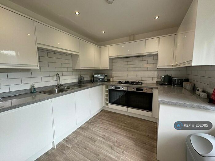 6 Bedroom Detached House To Rent In Florida Drive, Exeter, EX4