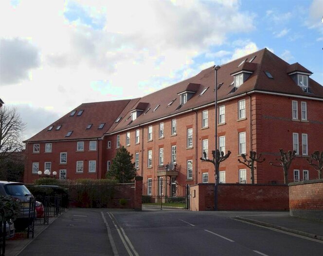 3 Bedroom Flat To Rent In Five Lamps House, Belper Road, Derby, DE1
