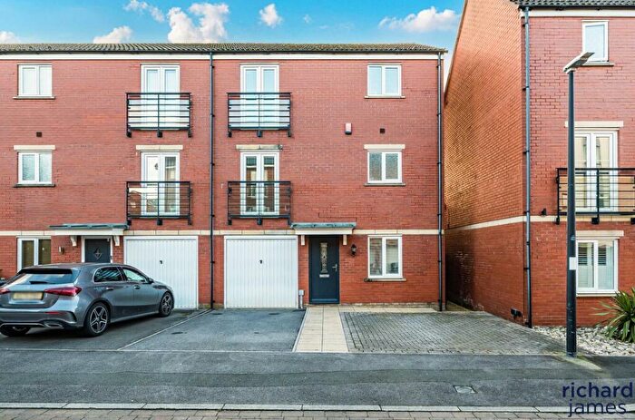 4 Bedroom End Of Terrace House For Sale In Seacole Crescent, Old Town, Swindon, SN1