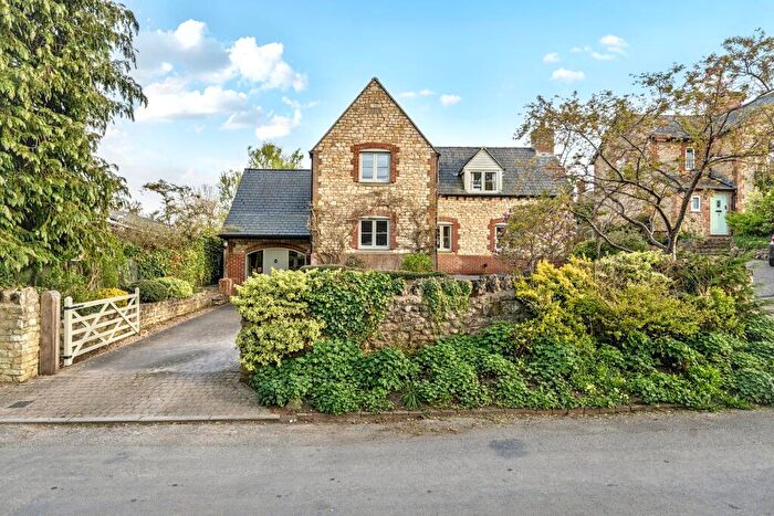 4 Bedroom Detached House For Sale In Oxford Square, Watchfield, Swindon, SN6