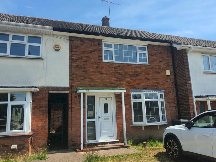 2 Bedroom House To Rent In Tomlinson Avenue, LU4