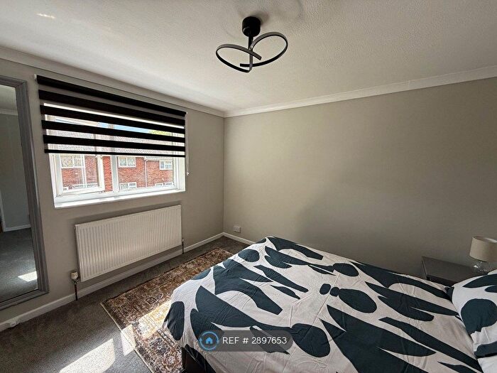 4 Bedroom Terraced House To Rent In Silver Birch Close, Huntingdon, PE29