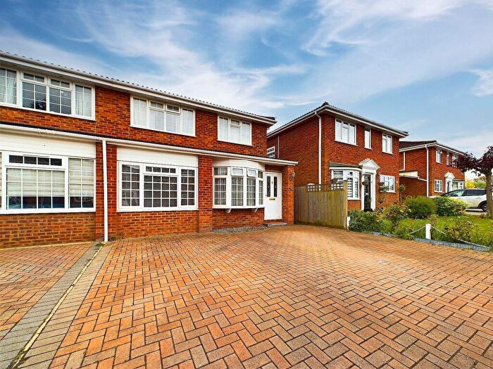 3 Bedroom End Of Terrace House To Rent In St. Marys Road, Sindlesham, Wokingham, Berkshire, RG41