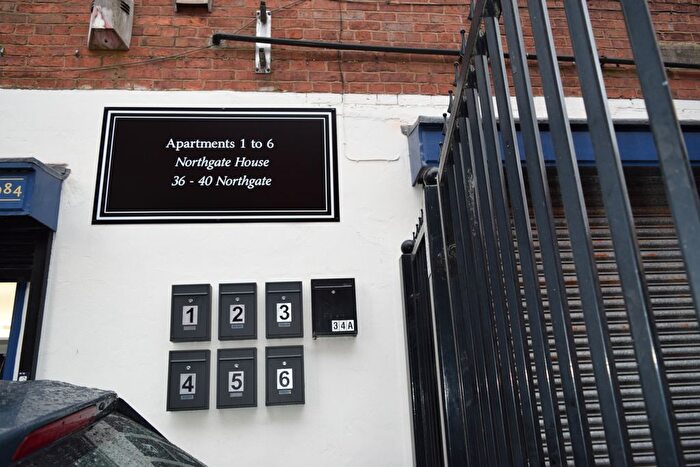 2 Bedroom Flat To Rent In - Northgate, Blackburn, BB2