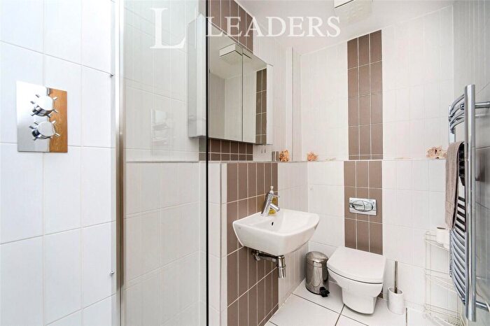 2 Bedroom Apartment For Sale In Princes Street, Brighton, East Sussex, BN2 - Photo 7