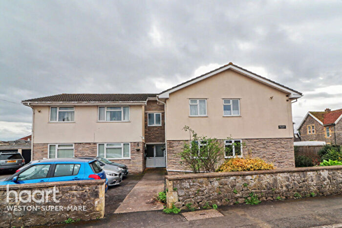 2 Bedroom Flat For Sale In Whitting Road, Weston-Super-Mare, BS23