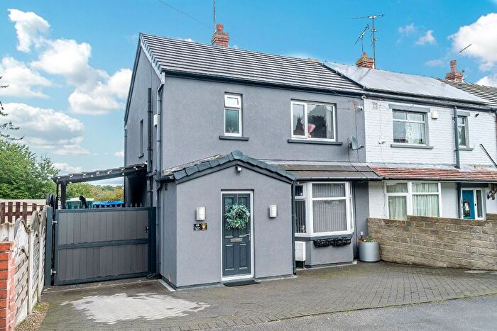 3 Bedroom End Of Terrace House For Sale In Allenby Drive, Leeds, LS11