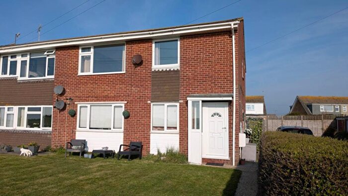 2 Bedroom Flat To Rent In Kingsway, Selsey, Chichester, PO20