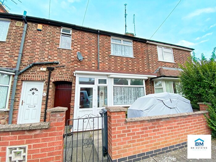 2 Bedroom End Of Terrace House To Rent In Frisby Road, Leicester, LE5