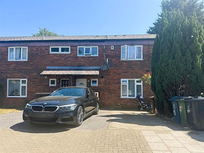 3 Bedroom Terraced House To Rent In Jubilee Close, Pinner, HA5