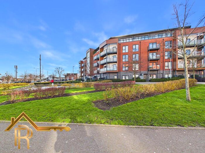 1 Bedroom Apartment For Sale In Bell Flower Lodge, Gubbins Lane, Harold Wood, Romford, Essex, RM3