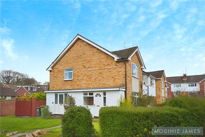 2 Bedroom Flat For Sale In Ontario Way, Lakeside, Cardiff, CF23