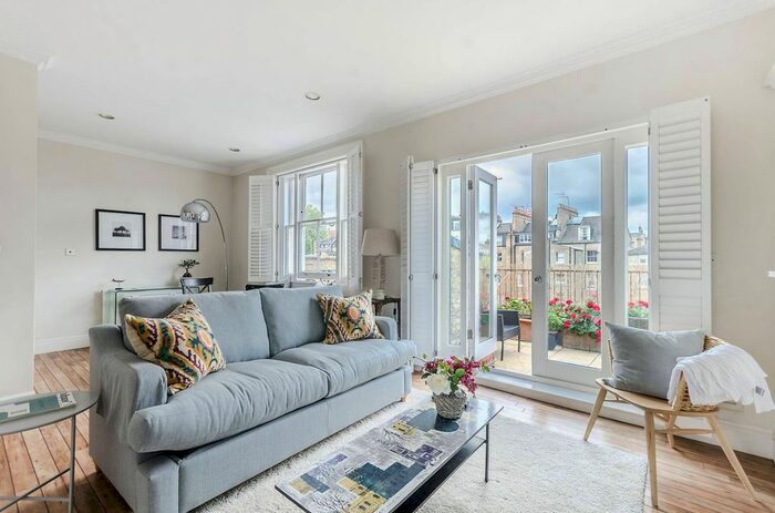 Studio To Rent In Cranley Gardens, South Kensington, London, SW7