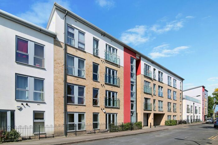 1 Bedroom Flat To Rent In Rosedene Terrace, London, E10