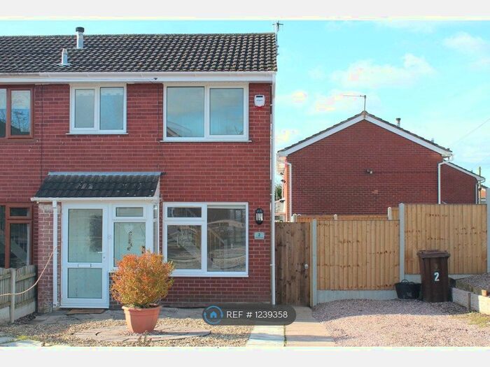 2 Bedroom End Of Terrace House To Rent In Capesthorne Close, Werrington, Stoke-On-Trent, ST9