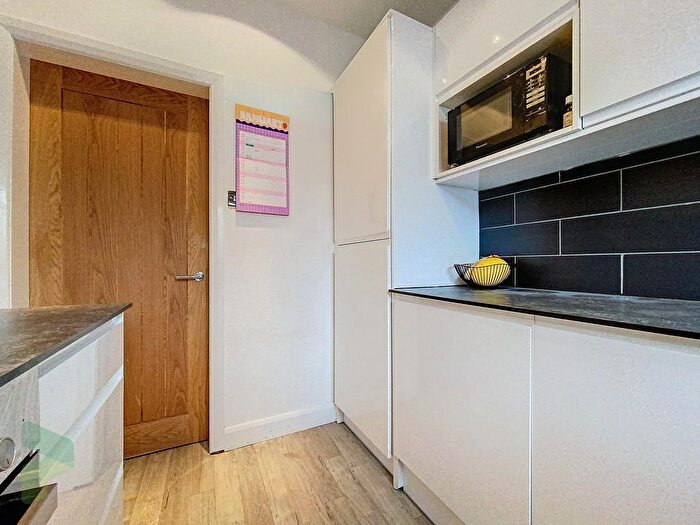 2 Bedroom Terraced House For Sale In Cambridge Street, Darwen, BB3