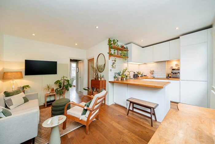 1 Bedroom Flat For Sale In Mansfield Road, Hampstead, NW3