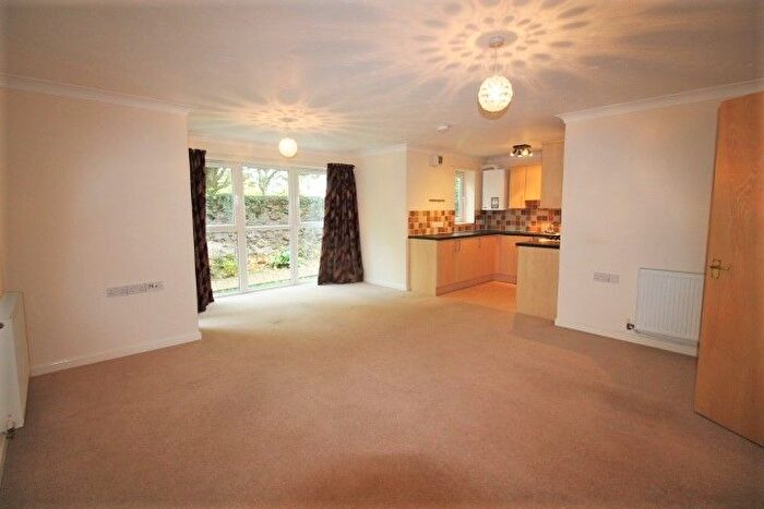 2 Bedroom Flat To Rent In Prospect Place, Exeter, EX4