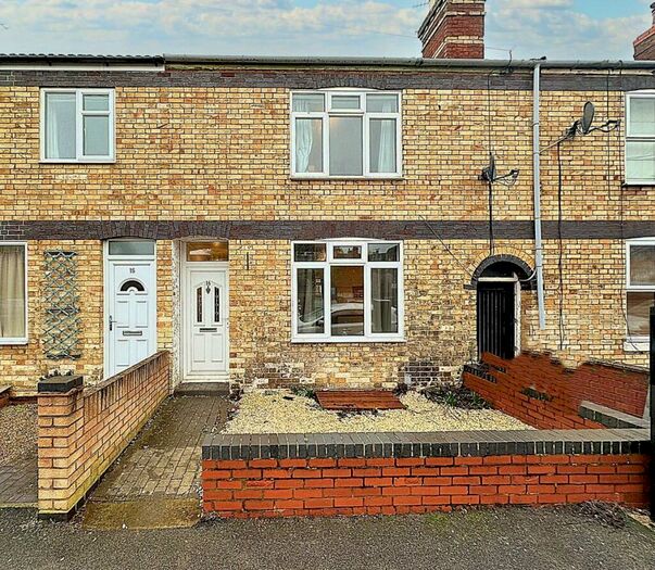 3 Bedroom Terraced House For Sale In William Street, Rugby, CV21
