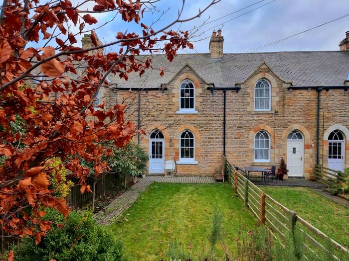 2 Bedroom Cottage For Sale In Hollinside Terrace, Lanchester, DH7