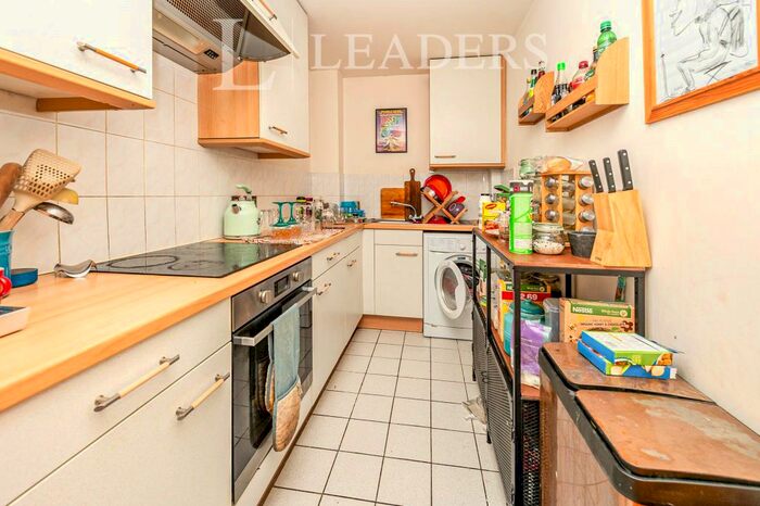 1 Bedroom Flat To Rent In Dexter Close, St.Albans, AL1