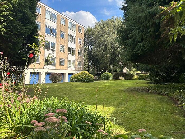 1 Bedroom Flat To Rent In Downfield Lodge, Downfield Road, Clifton, BS8