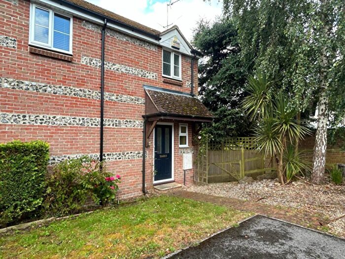 3 Bedroom End Of Terrace House To Rent In St Andrews View, Fontmell Magna, SP7