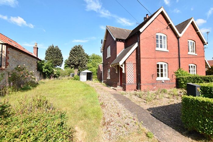 2 Bedroom Semi-Detached House For Sale In Church Side, Appleby, Scunthorpe, DN15