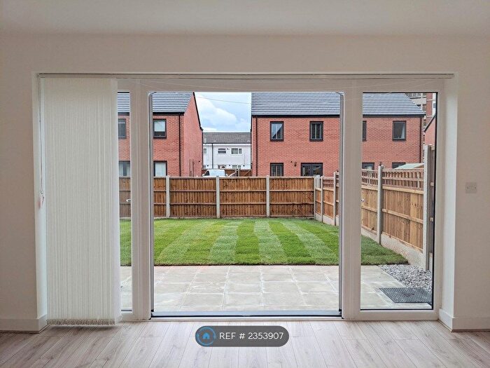 4 Bedroom Semi-Detached House To Rent In Danesdale Drive, Manchester, M4