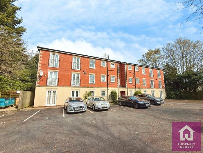 2 Bedroom Flat To Rent In Bromwich Street, Bolton, Greater Manchester, BL2