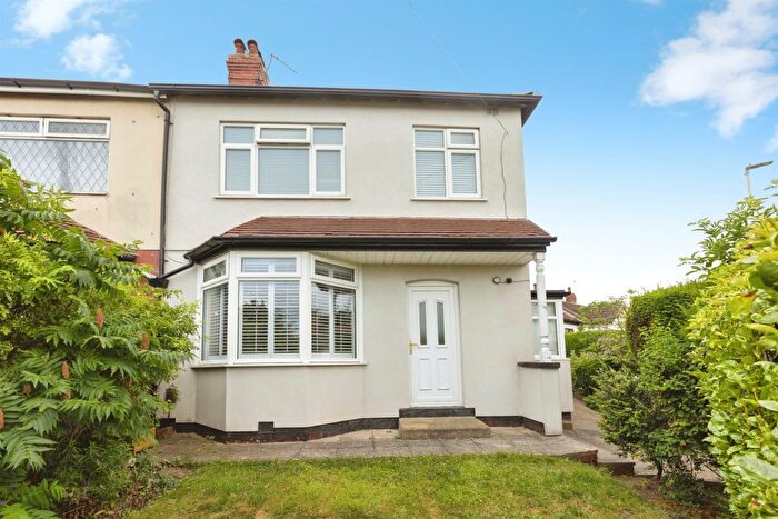 3 Bedroom Semi-Detached House For Sale In Willow Crescent, Leeds, LS15