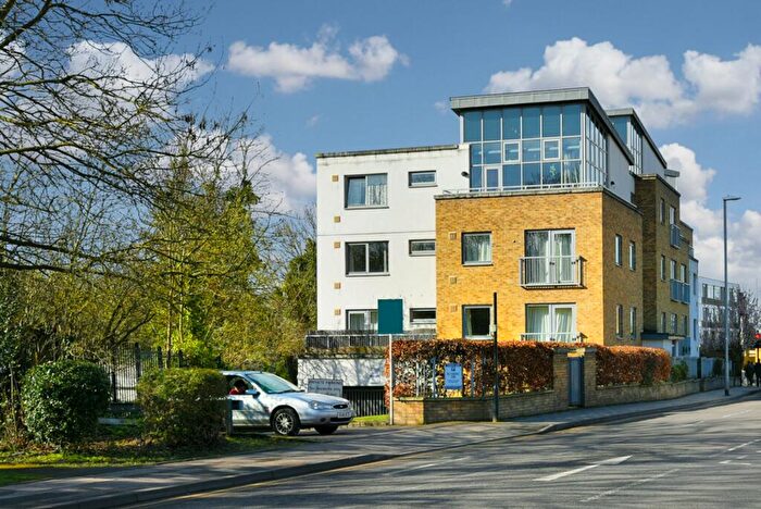 2 Bedroom Apartment To Rent In Lamberts Road, St. Marks Heights, KT5