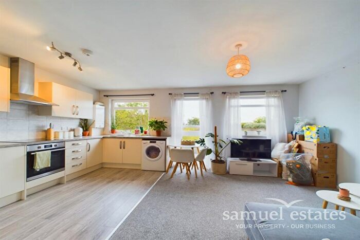 1 Bedroom Flat To Rent In Woodpecker Mount, Pixton Way, Croydon, CR0