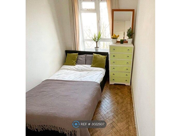 2 Bedroom Flat To Rent In Clapham, London, SW4