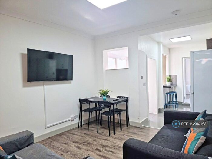 4 Bedroom Terraced House To Rent In Harborne Park Road, Birmingham, B17