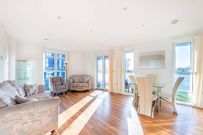 2 Bedroom Flat For Sale In Hatton Road, Alperton, London, HA0