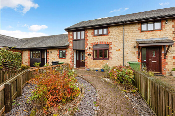 2 Bedroom Terraced House For Sale In Haslemere Road, Liphook, GU30