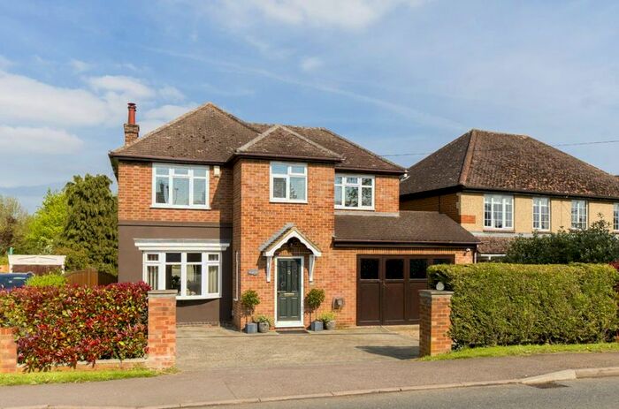 5 Bedroom Detached House For Sale In Box End Road, Kempston, Bedford, MK43