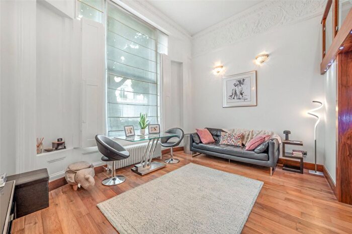 1 Bedroom Flat For Sale In Warrington Crescent, London, W9