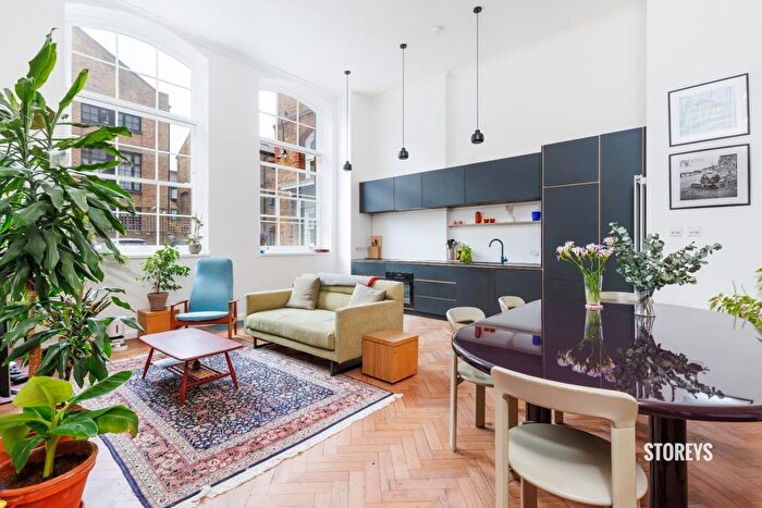 2 Bedroom Flat To Rent In Minstrel Court, Teesdale Close, Bethnal Green London, E2