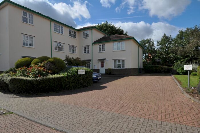 1 Bedroom Flat To Rent In Guessens Court, Welwyn Garden City AL8