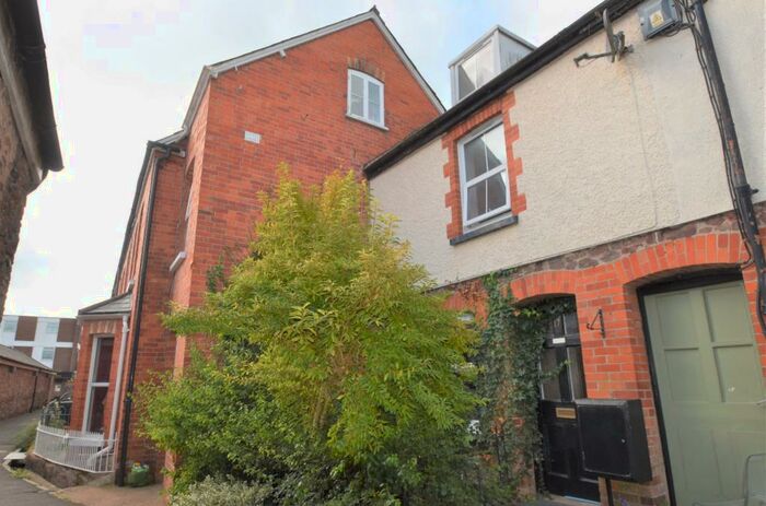 4 Bedroom Terraced House To Rent In Market Terrace, Tiverton, Devon, EX16